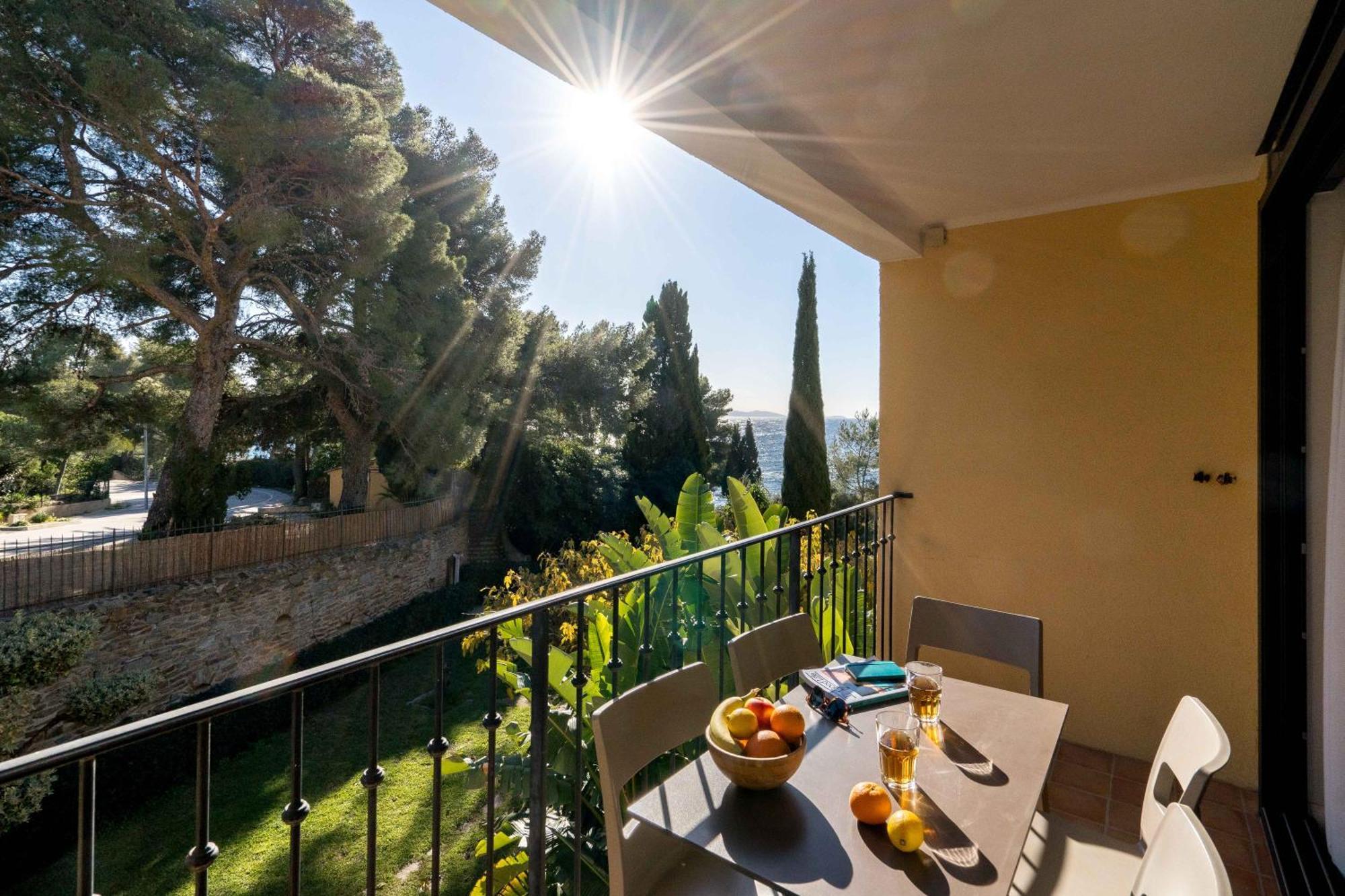 La Residence Du Bailli Le Le Rayol-Canadel-sur-Mer Екстериор снимка
